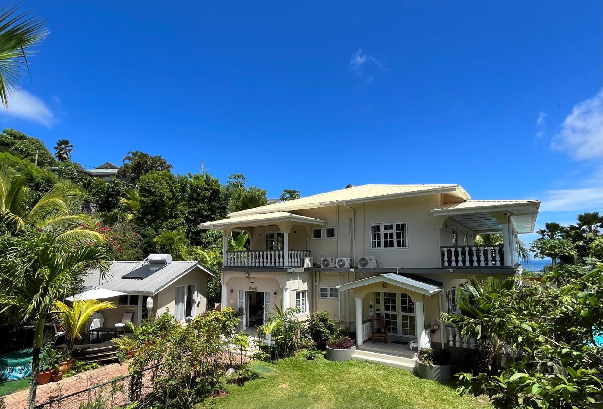 Royal Bay Apartment